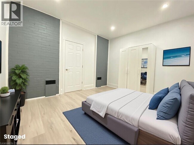 114 Tisdale St N in Hamilton, ON - Building Photo - Building Photo