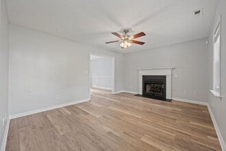 230 Dartmoor Trail in Jacksonville, NC - Building Photo - Building Photo