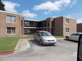 Chisholm Trail Apartments