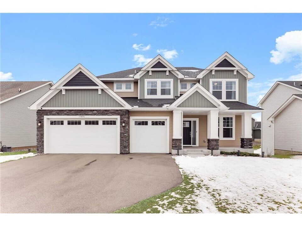 1749x 59th St NE in Rogers, MN - Building Photo