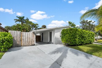 145 Seminole Ave in Jupiter, FL - Building Photo - Building Photo