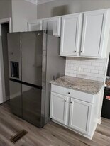 4612 Falcon Way in Crestview, FL - Building Photo