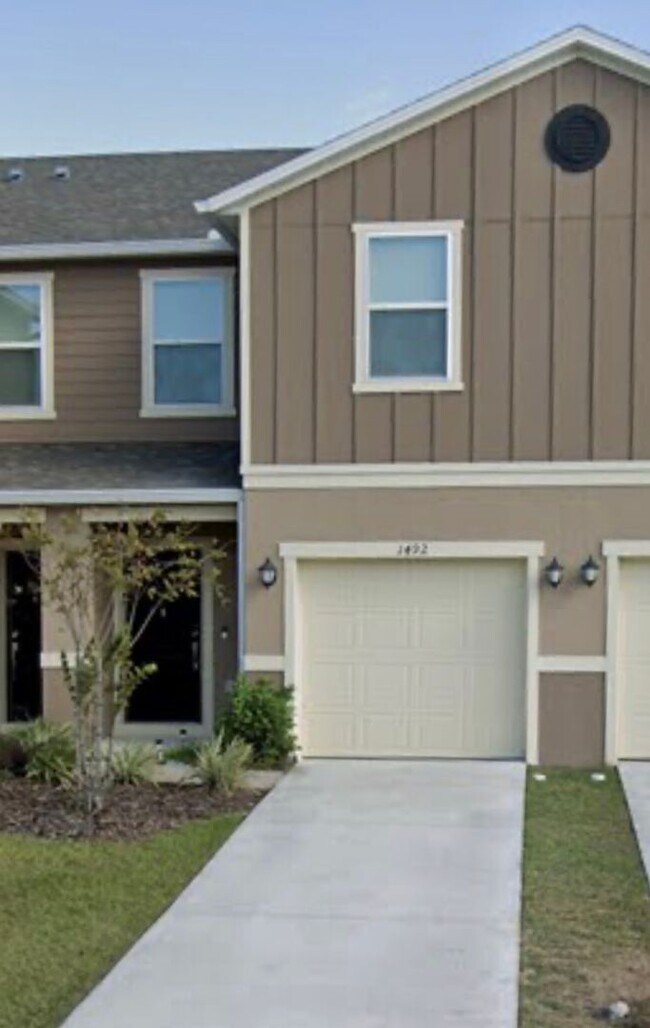 property at 1492 Mirabella Cir