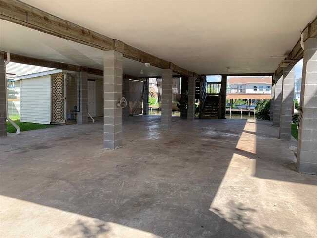 property at 585 Warsaw Dr