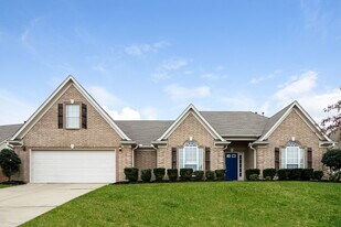 8332 Pinnacle Dr in Southaven, MS - Building Photo