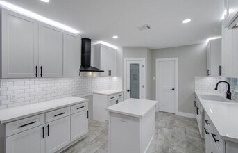 3222 Berry St in Houston, TX - Building Photo - Building Photo