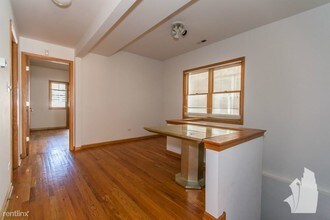 1458 W Cortez St-Unit -Apt 1 in Chicago, IL - Building Photo - Building Photo