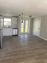 5306 S Lockwood Ridge Rd in Sarasota, FL - Building Photo