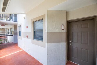 9963 Nob Hill Pl in Sunrise, FL - Building Photo - Building Photo