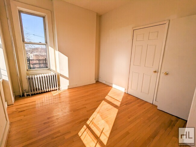 417 Grant Ave-Unit -5 in Brooklyn, NY - Building Photo - Building Photo