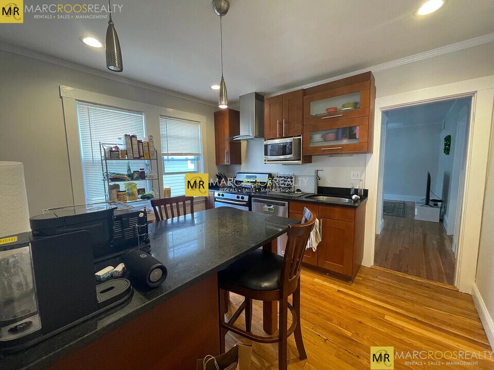 28 Frederick Ave in Medford, MA - Building Photo