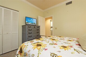 563 Serendipity Dr in Naples, FL - Building Photo - Building Photo