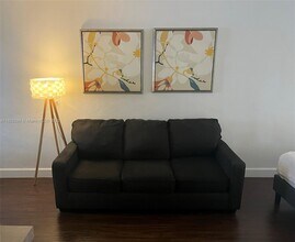 740 Michigan Ave in Miami Beach, FL - Building Photo - Building Photo