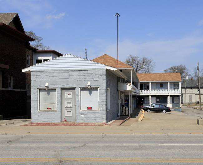 220 W Jackson Blvd in Elkhart, IN - Building Photo - Building Photo