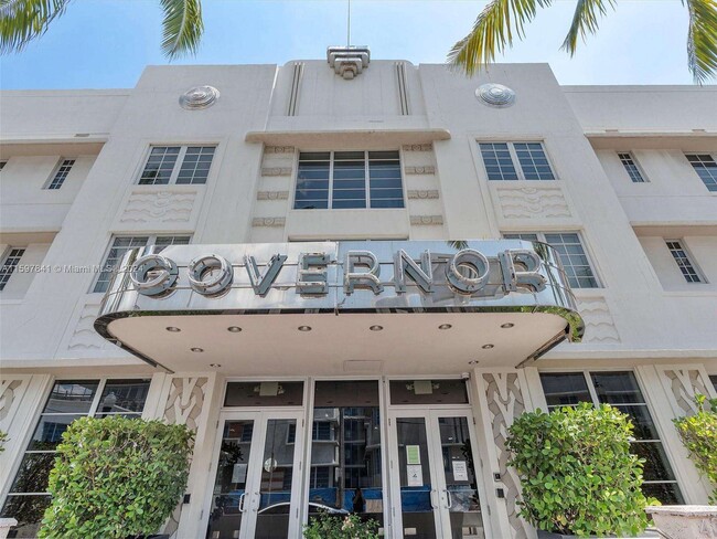 435 21st St, Unit 324 in Miami Beach, FL - Foto de edificio - Building Photo