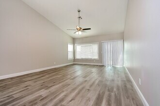 3642 Covewick Dr in North Las Vegas, NV - Building Photo - Building Photo
