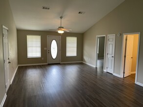 1412 E Church St in Greeneville, TN - Building Photo - Building Photo