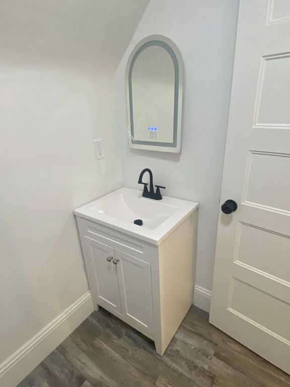 property at 1028 W 9th Ave