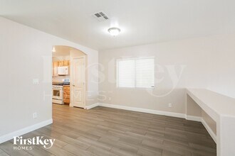 705 Picasso Picture Ct in North Las Vegas, NV - Foto de edificio - Building Photo