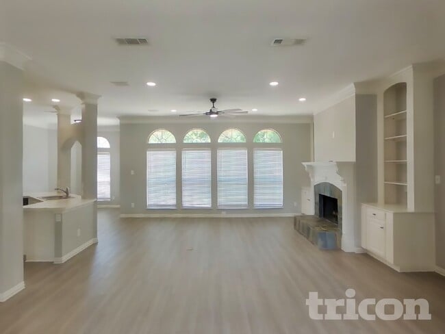 1793 Lake Breeze Dr in Rockwall, TX - Foto de edificio - Building Photo