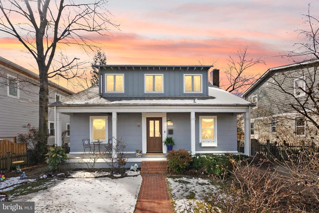 1804 S Oakland St in Arlington, VA - Building Photo