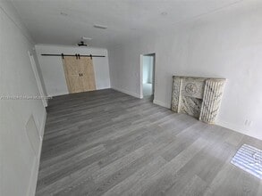 1637 SW 17th St in Miami, FL - Building Photo - Building Photo