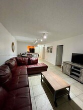 1465 NE 123rd St in North Miami, FL - Building Photo - Building Photo