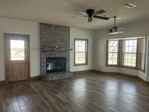 307 Co Rd 4790 in Boyd, TX - Building Photo - Building Photo