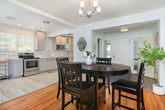 426 Riverland Dr in Charleston, SC - Building Photo - Building Photo