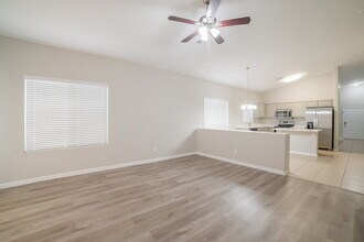 6034 N 68th Dr in Glendale, AZ - Building Photo - Building Photo