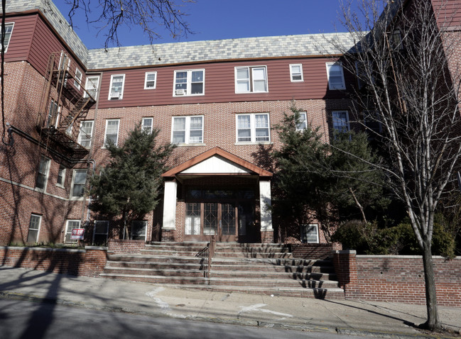 Franklin Towers in Bloomfield, NJ - Building Photo - Building Photo