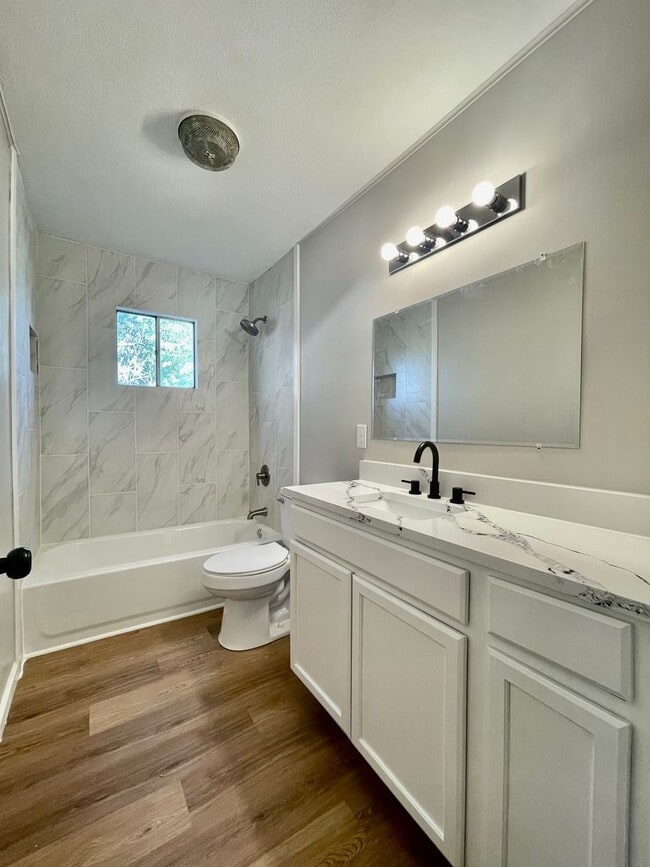 property at 1110 Advance St