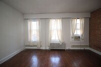 237 W Lanvale St photo'