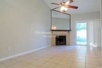 1324 Jefferson Ave in Orange Park, FL - Foto de edificio - Building Photo