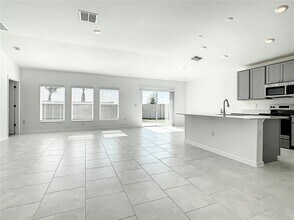2330 Burney Fls Ln in Davenport, FL - Building Photo - Building Photo