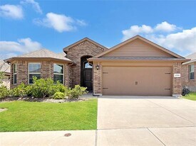 9749 Walnut Cove Dr in Fort Worth, TX - Building Photo