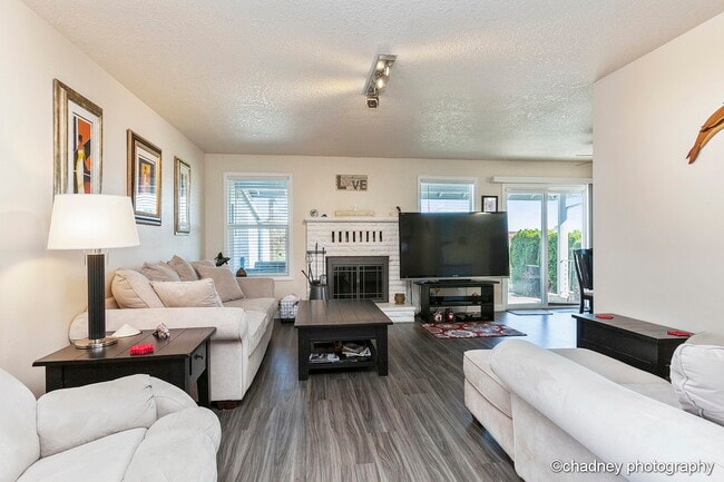 property at 1633 SW 22nd St