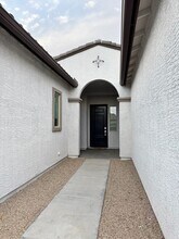32518 N 21st Ln in Phoenix, AZ - Foto de edificio - Building Photo