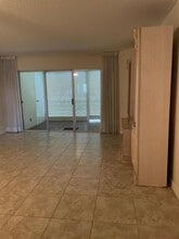 3661 Via Poinciana in Greenacres, FL - Building Photo - Building Photo