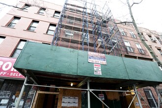 498 Henry St in Brooklyn, NY - Foto de edificio - Building Photo