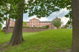 Clare Court in Baltimore, MD - Building Photo - Building Photo