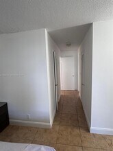 219 NE 14th Ave in Hallandale Beach, FL - Building Photo - Building Photo