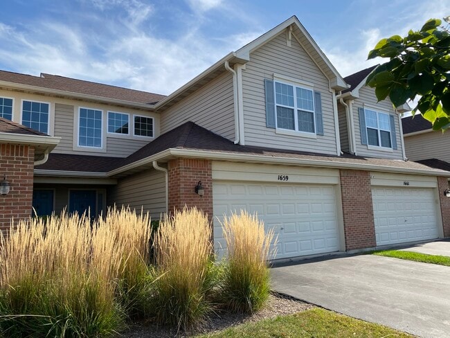 property at 1659 S Candlestick Way