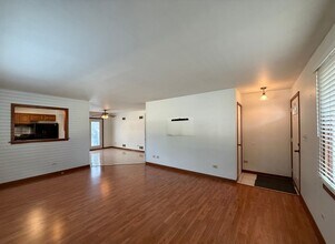 312 S Lodge Ln in Lombard, IL - Building Photo - Building Photo