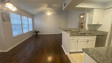 1027 S Hiawassee Rd in Orlando, FL - Building Photo - Building Photo