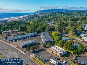 680 SE Hwy 101 in Lincoln City, OR - Building Photo - Building Photo