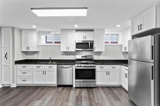 548 Ferry St, Unit LL in New Haven, CT - Building Photo - Building Photo