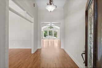 165 W Shadowpoint Cir in Spring, TX - Building Photo - Building Photo