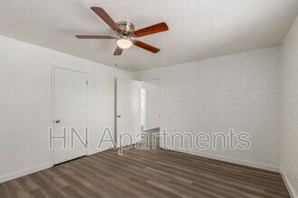8639 N 7th St in Phoenix, AZ - Building Photo - Building Photo
