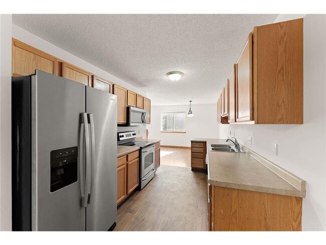 14952 Mustang Path in Savage, MN - Building Photo - Building Photo